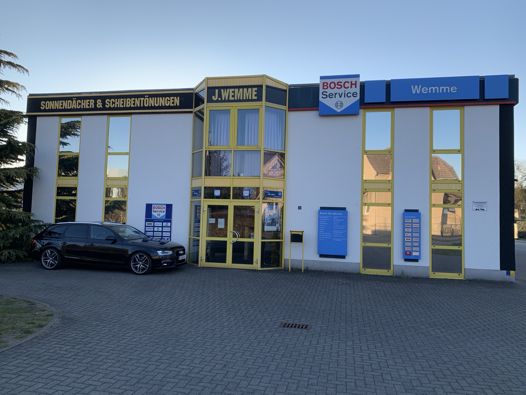 Firmengebäude von Bosch Car Service Wemme am Schiffbauerdamm 24 in Wismar