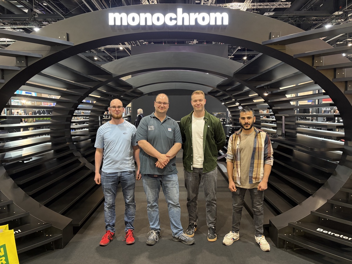 Mitarbeiter von Bosch Car Service Wemme auf einer Fachmesse